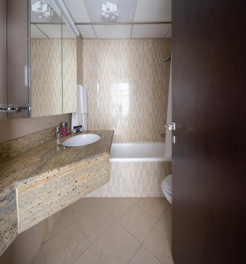 Frank Porter - The Medalist Dubai Exterior photo